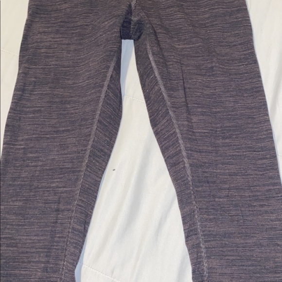Lululemon size 10 wunder under - Picture 4 of 4